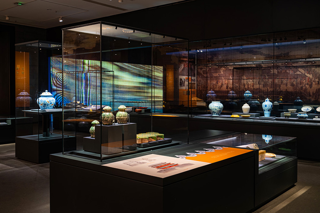 博物館展柜玻璃：藏品守護(hù)與視覺表達(dá)的雙重內(nèi)核
