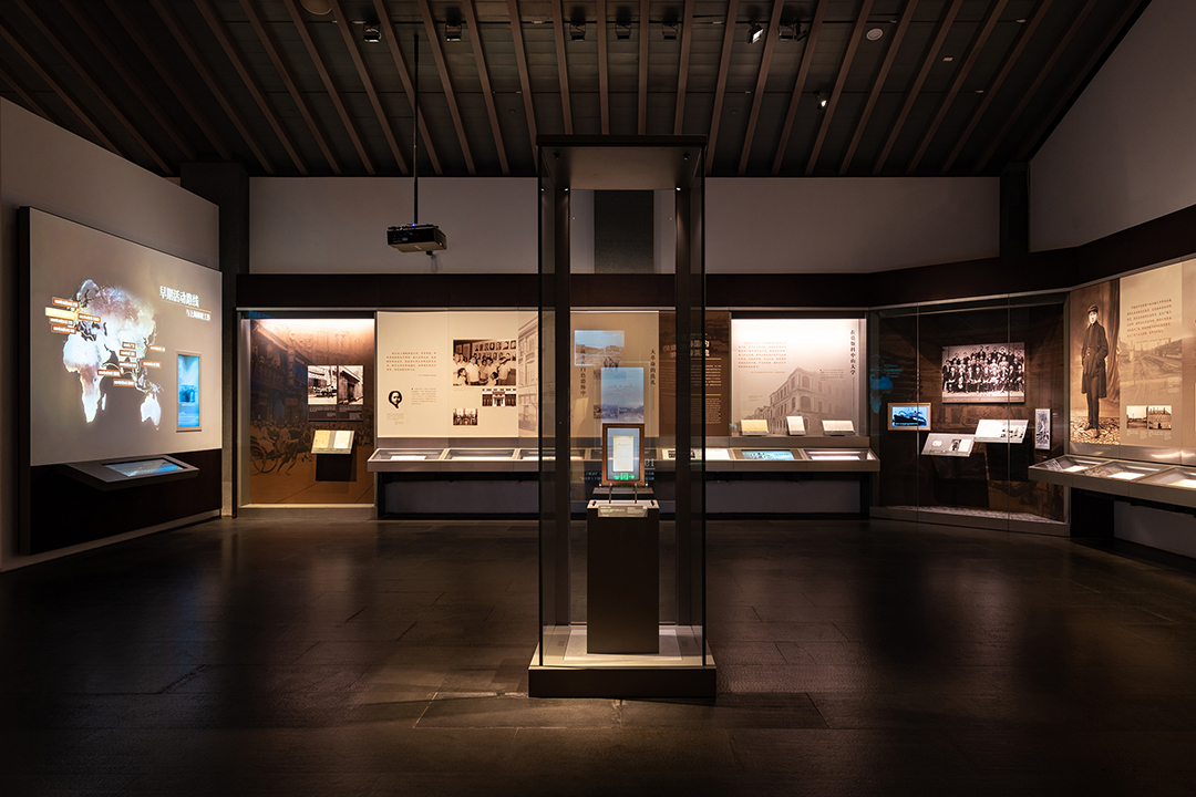 博物館展柜玻璃：藏品守護(hù)與視覺表達(dá)的雙重內(nèi)核